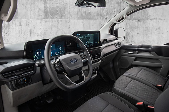 Ford Transit Custom 18 of 21
