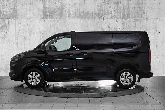 Ford Transit Custom 2 of 21