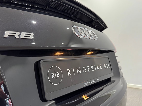 Audi R8 7 of 26