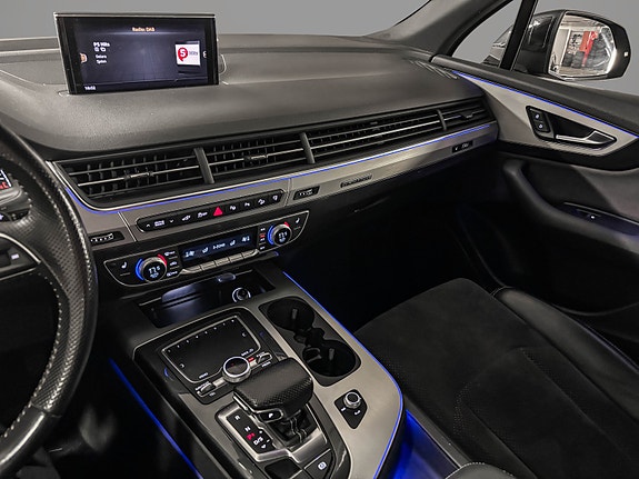 Audi Q7 18 of 30
