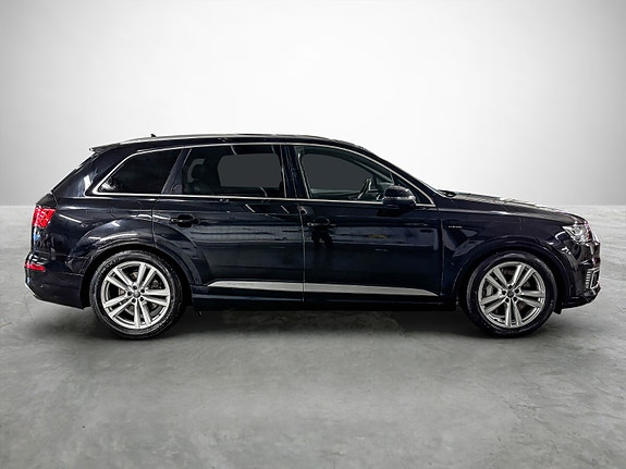 Audi Q7 6 of 30