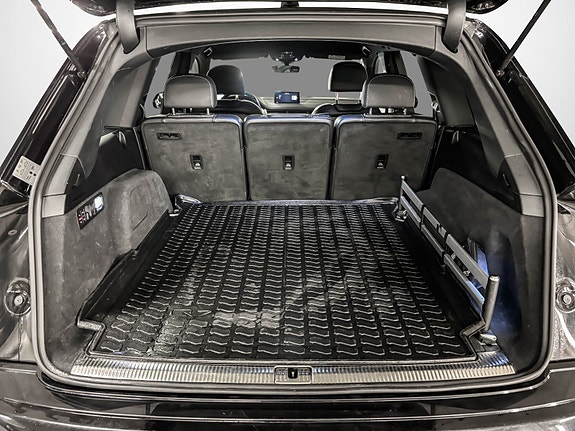 Audi Q7 27 of 30