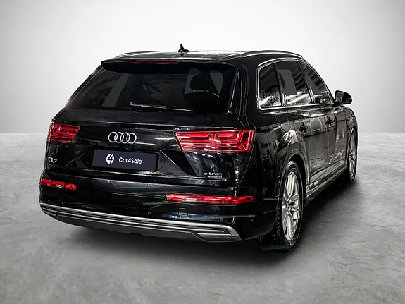 Audi Q7 5 of 30