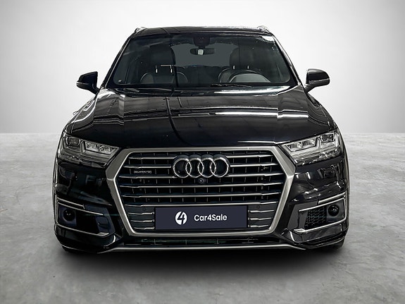 Audi Q7 8 of 30