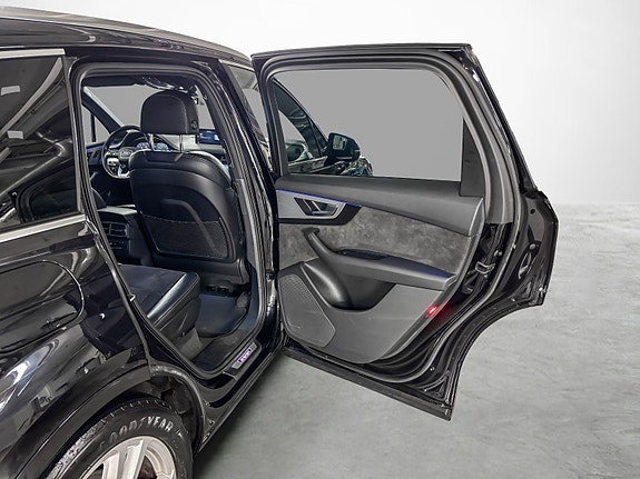 Audi Q7 25 of 30