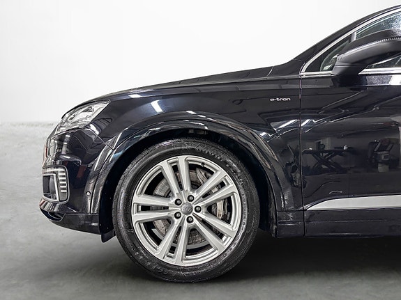 Audi Q7 28 of 30
