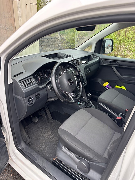 Volkswagen Caddy 8 of 8