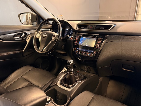 Nissan X-Trail 16 of 23