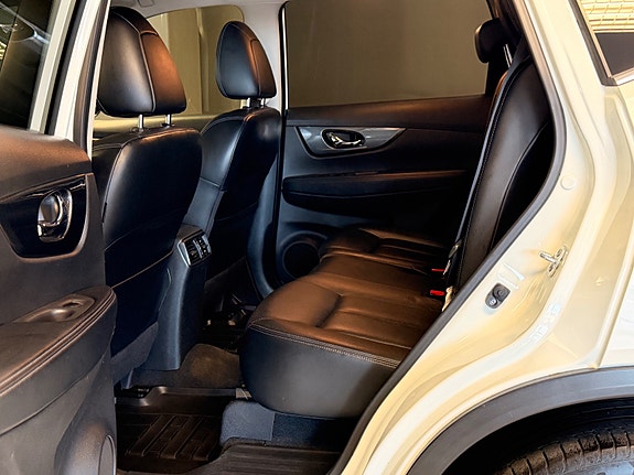 Nissan X-Trail 9 of 23