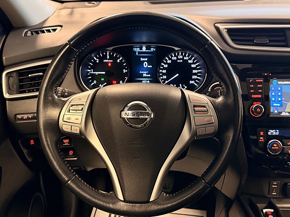 Nissan X-Trail 15 of 23