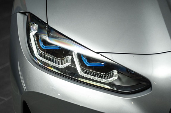 BMW M4 4 of 30
