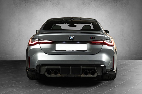 BMW M4 6 of 30