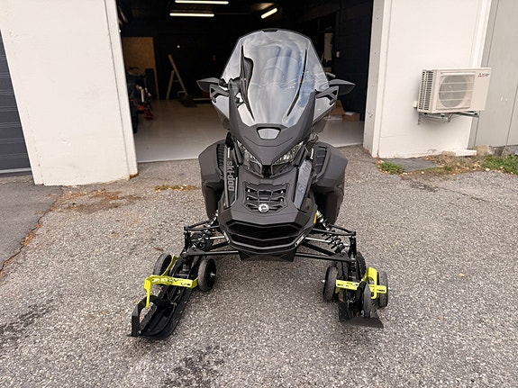 Ski-doo Expedition SE 900 ACE Turbo "kun 70 mil" 4 of 8