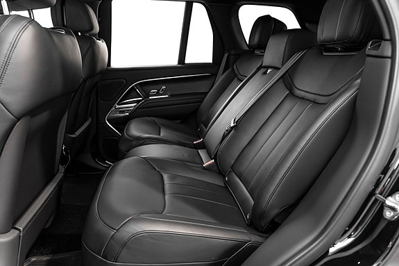 Land Rover Range Rover 17 of 30
