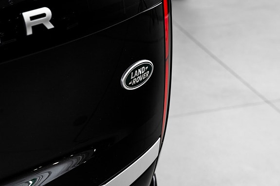 Land Rover Range Rover 11 of 30