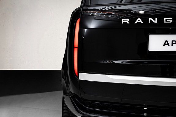 Land Rover Range Rover 10 of 30