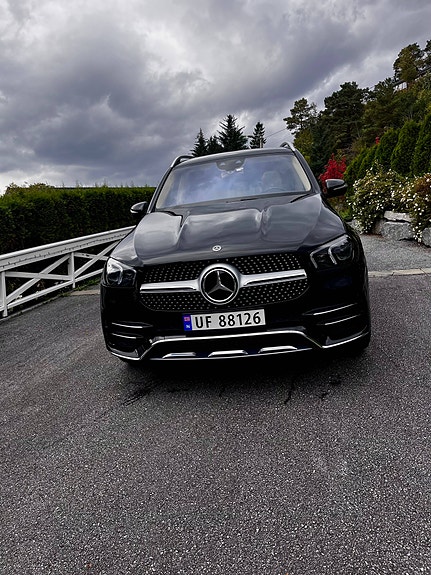 Mercedes-Benz GLE350 de 2 of 30