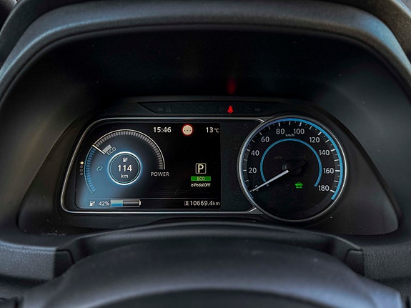 Nissan Leaf 13 of 19