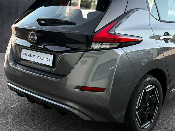 Nissan Leaf 9 of 19