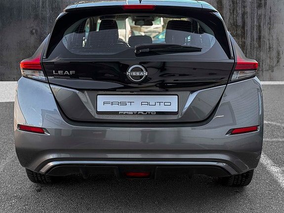 Nissan Leaf 7 of 19