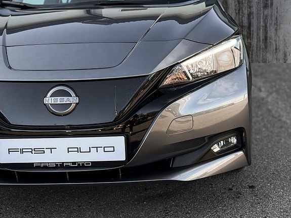 Nissan Leaf 4 of 19