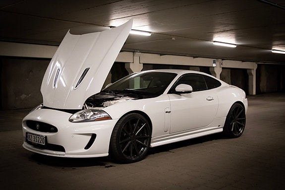 Jaguar XKR 10 of 28