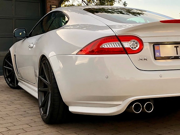Jaguar XKR 21 of 28