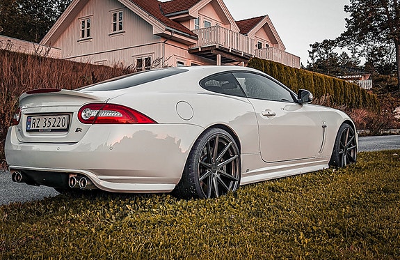 Jaguar XKR 24 of 28