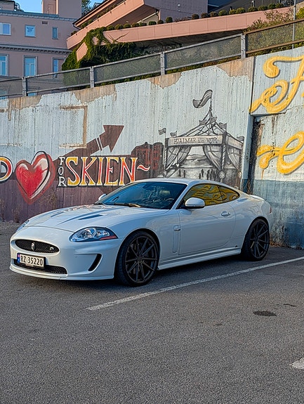 Jaguar XKR 23 of 28