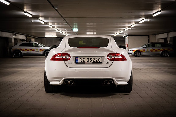 Jaguar XKR 6 of 28