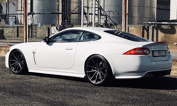 Jaguar XKR 22 of 28