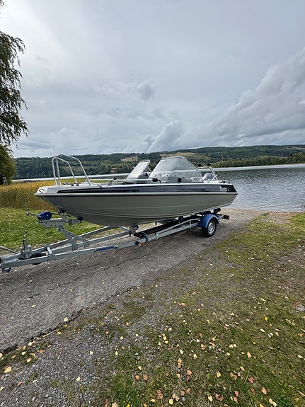Buster XL 2009 m/Yamaha 100 hk 3 of 14