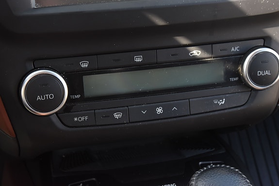 Toyota Avensis 18 of 22