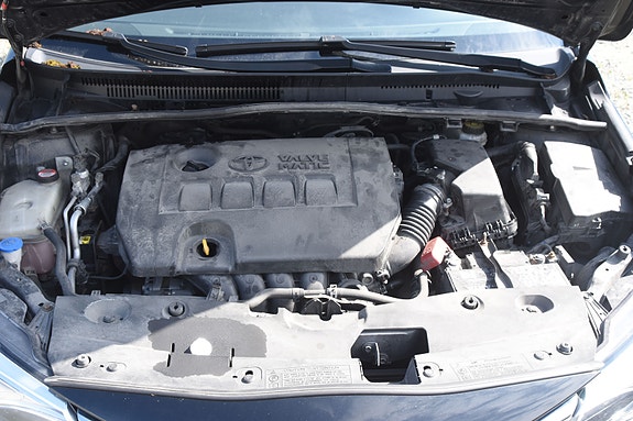 Toyota Avensis 19 of 22