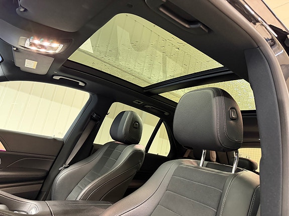 Mercedes-Benz GLE350 de 24 of 30