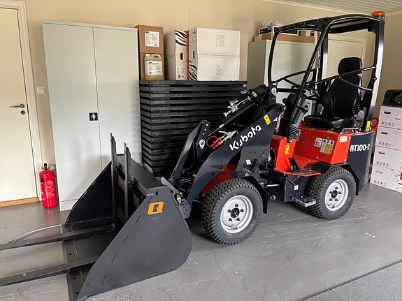 Kubota RT100-2 2 of 25