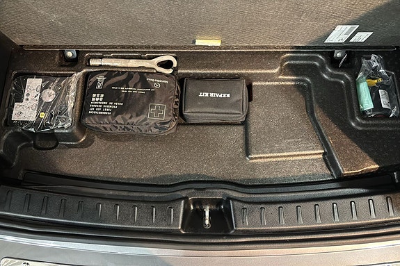 Mercedes-Benz EQA300 20 of 24