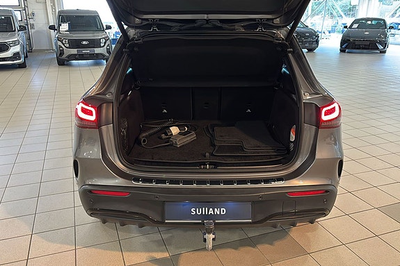 Mercedes-Benz EQA300 19 of 24