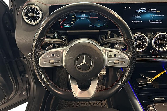 Mercedes-Benz EQA300 12 of 24