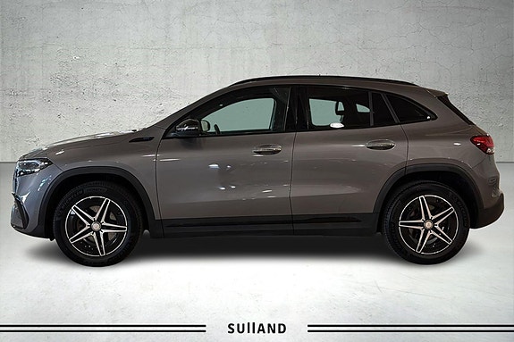 Mercedes-Benz EQA300 2 of 24