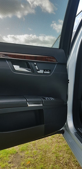 Mercedes-Benz S550 9 of 12