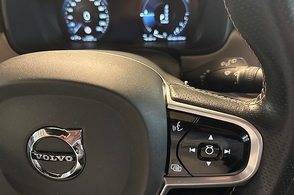 Volvo V90 23 of 30