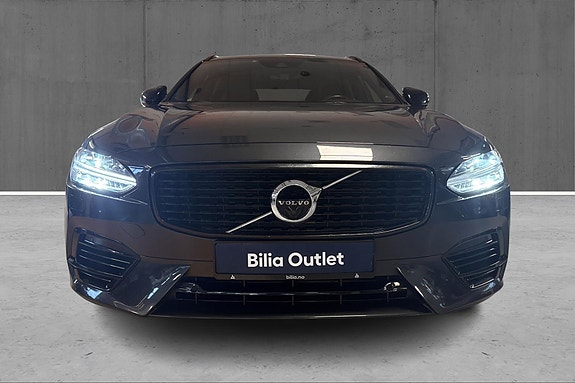 Volvo V90 2 of 30