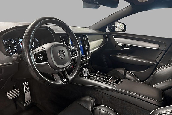 Volvo V90 9 of 30