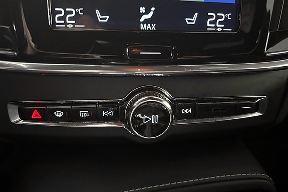 Volvo V90 27 of 30