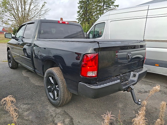 Dodge RAM 1500 5 of 13