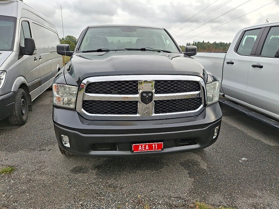 Dodge RAM 1500 3 of 13