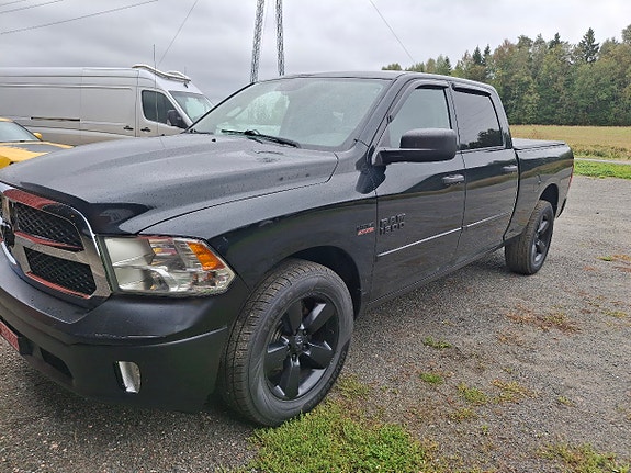 Dodge RAM 1500 4 of 13