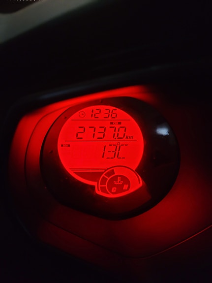 Yamaha X-Max 250 8 of 12