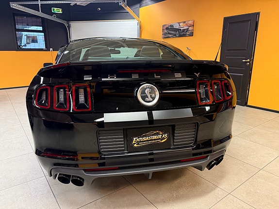 Ford Mustang 5 of 30